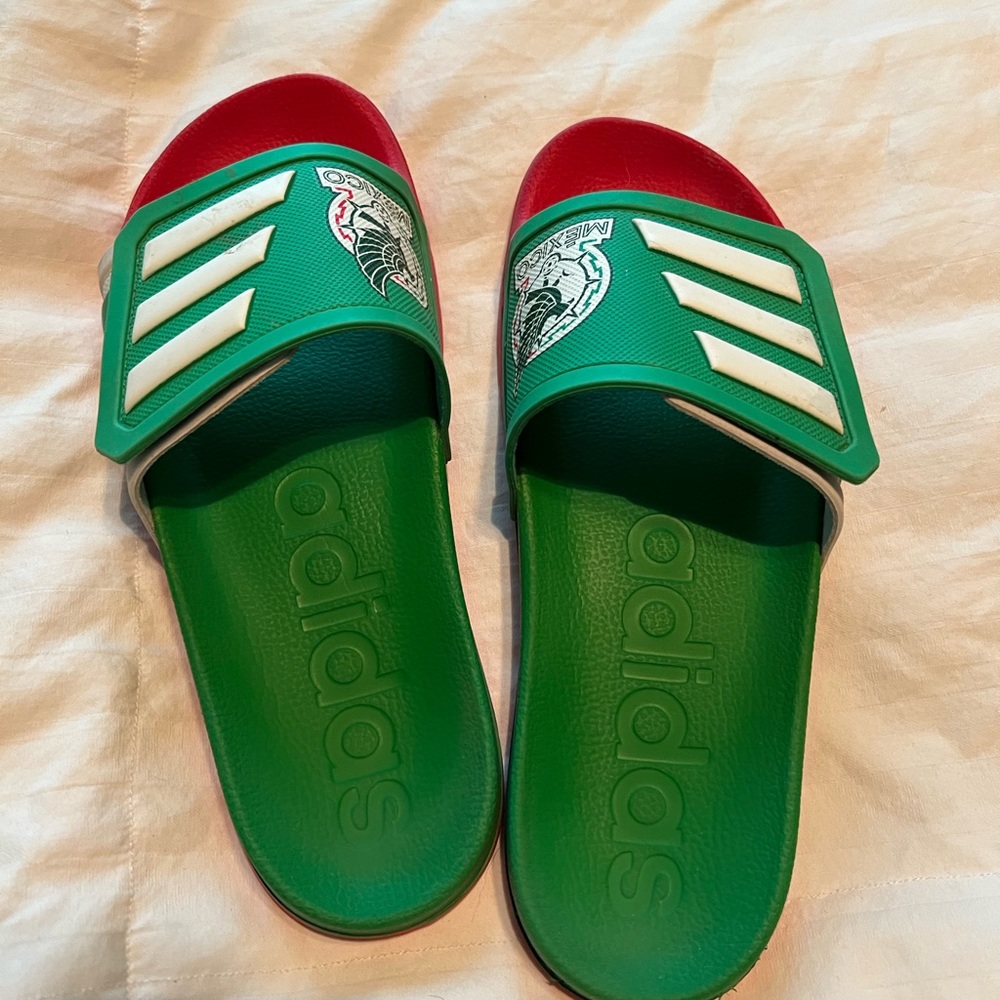 adidas slides Mexico